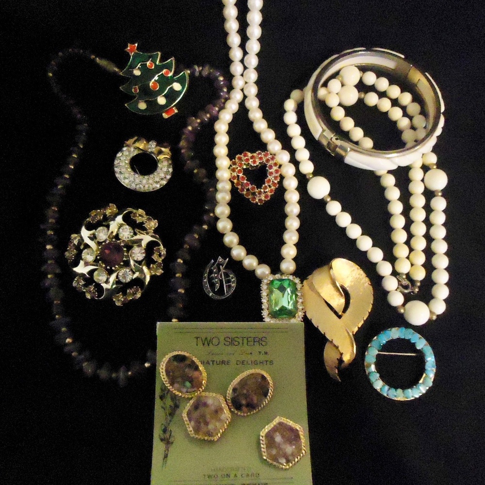 Jewelry Fashion Costume Vintage 13 pc collection